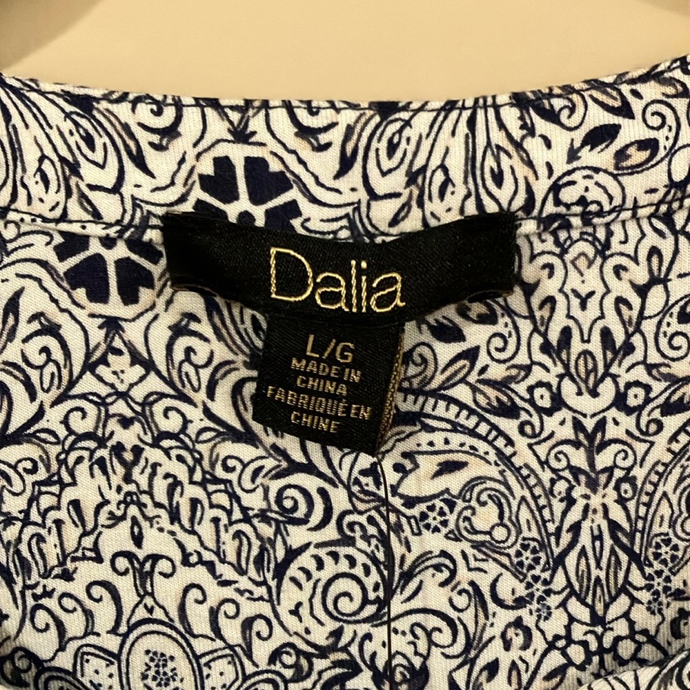 Dalia Blue and White Sleeveless Tank Top NWT - Picture 3 of 6